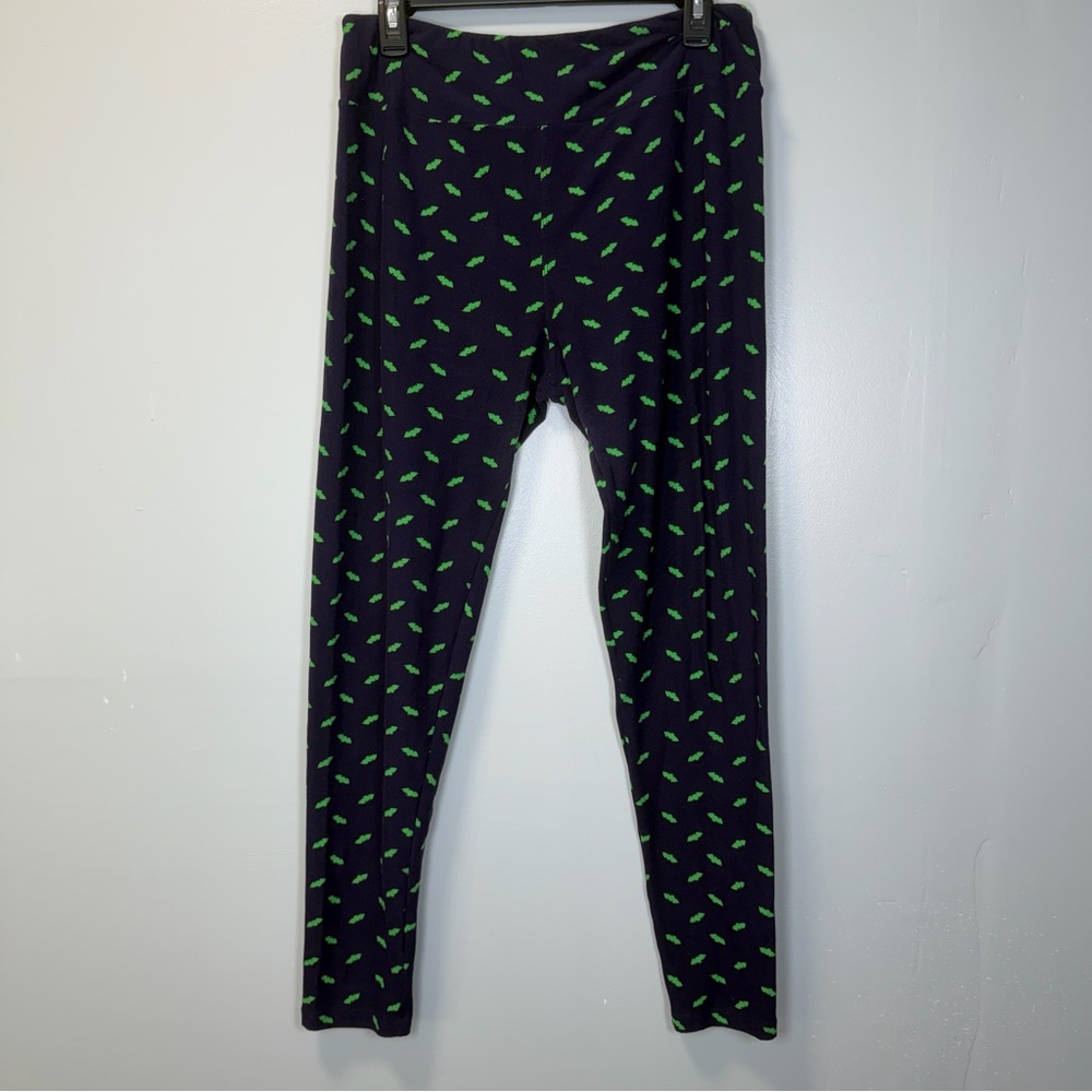 LuLaRoe Indigo‎ Leggings with Neon Green Bat Design Size Tall & Curvy